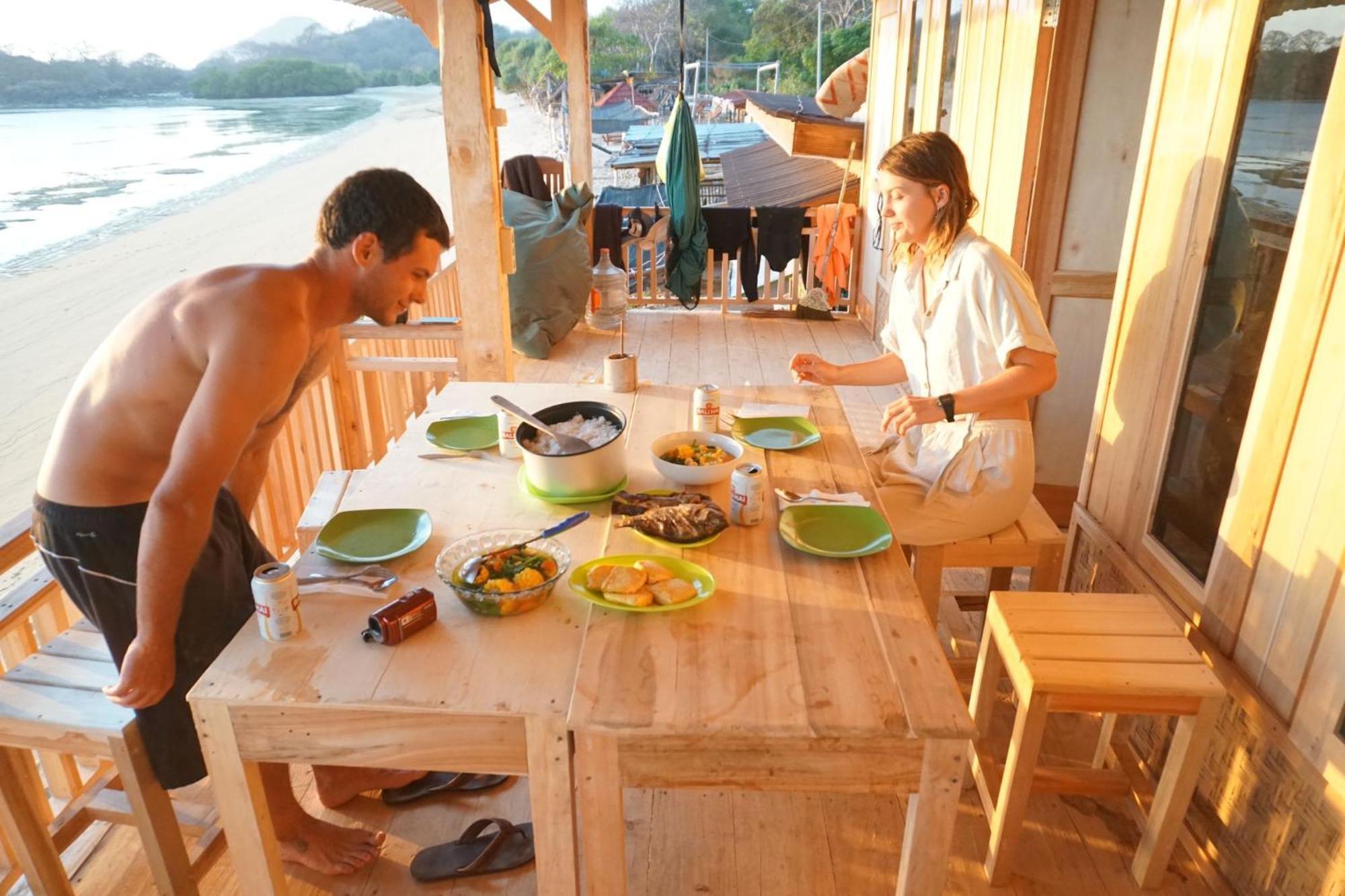 Boneputeh Homestay Taliwang Room photo